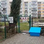 Apartament Dwupokojowy Trzynastka - Strzezony Parking