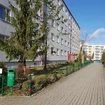 Apartament Dwupokojowy Trzynastka - Strzezony Parking